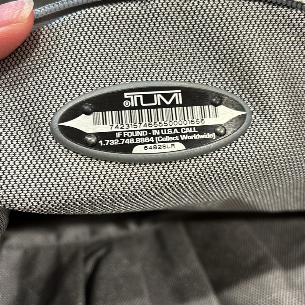 Tumi yellow backpack - Picture 6 of 10